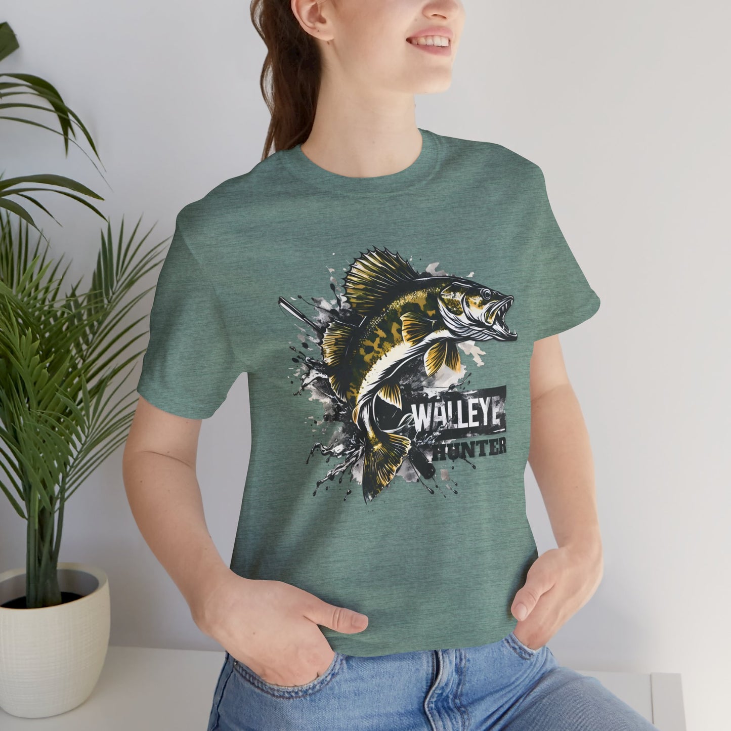 Walleye Hunter - T-Shirt